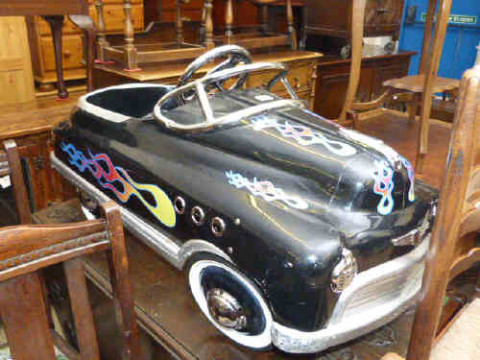Child's pedal car