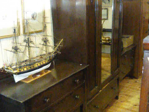 1930's oak mirror door bedroom suite