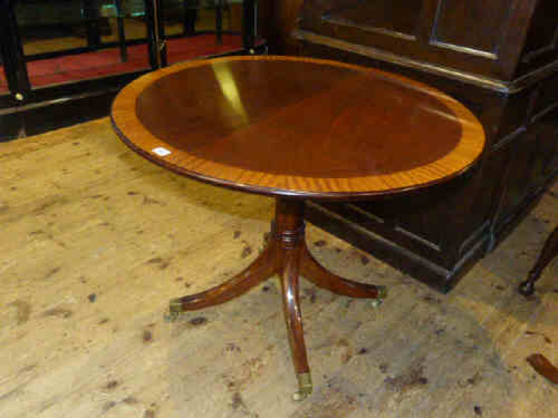Victorian style circular mahogany snap top supper table