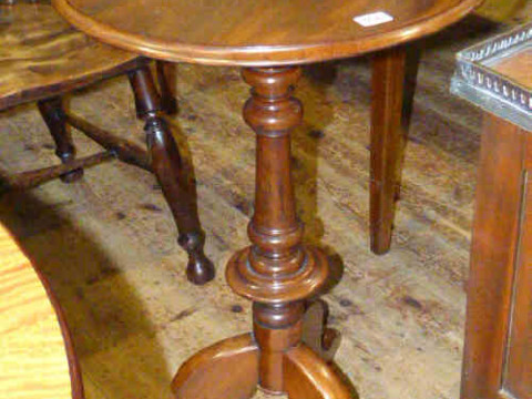 19th Century circular mahogany occasional table on pedestal tripod base