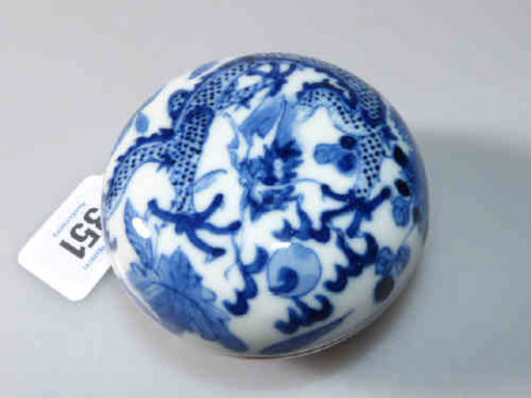 Chinese blue and white seal box with four character mark