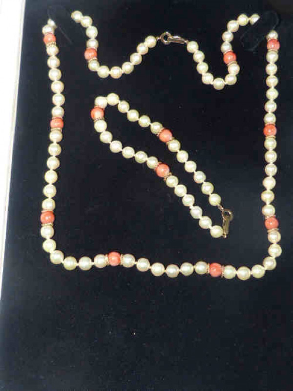 Pearl and coral bead necklace and bracelet