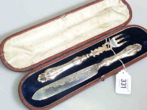 Cased Victorian silver dessert knife and fork, Birmingham 1858