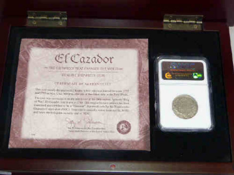 Cased 'El Cazador' commemorative silver coin