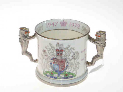 Paragon china QE11 silver wedding loving cup