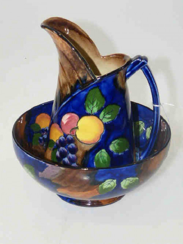 H & K Tunstall 'Autumn' pattern jug and basin