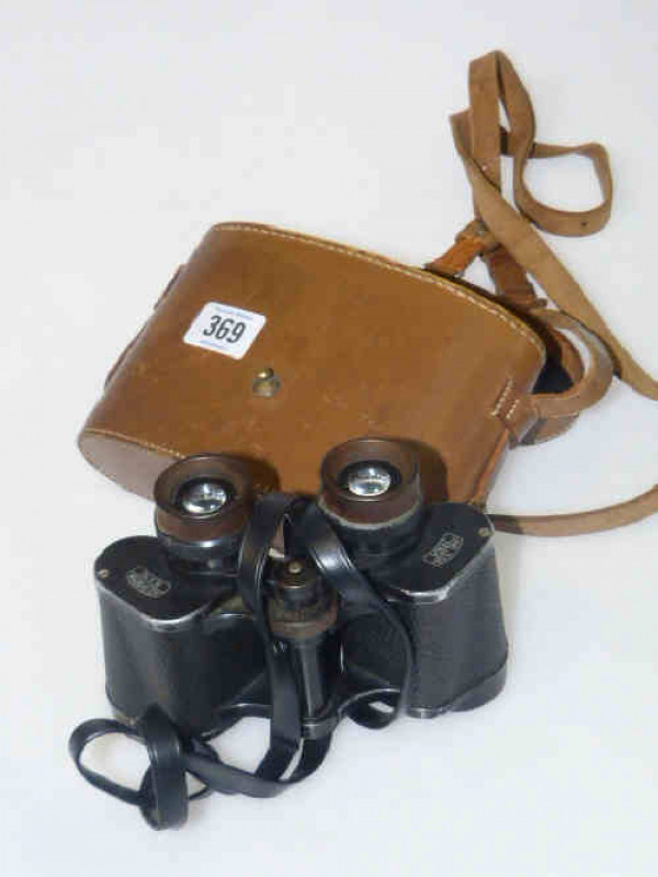 Pair Zeiss binoculars