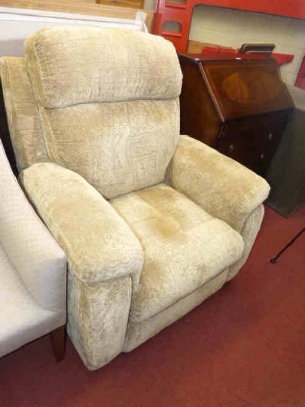 Electric rise and fall reclining easy chair