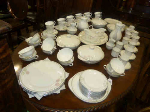 Royal Doulton 'Twilight Rose' pattern dinner, tea and coffee service,...