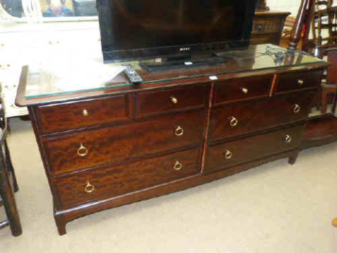 Stag Minstrel chest of eight drawers