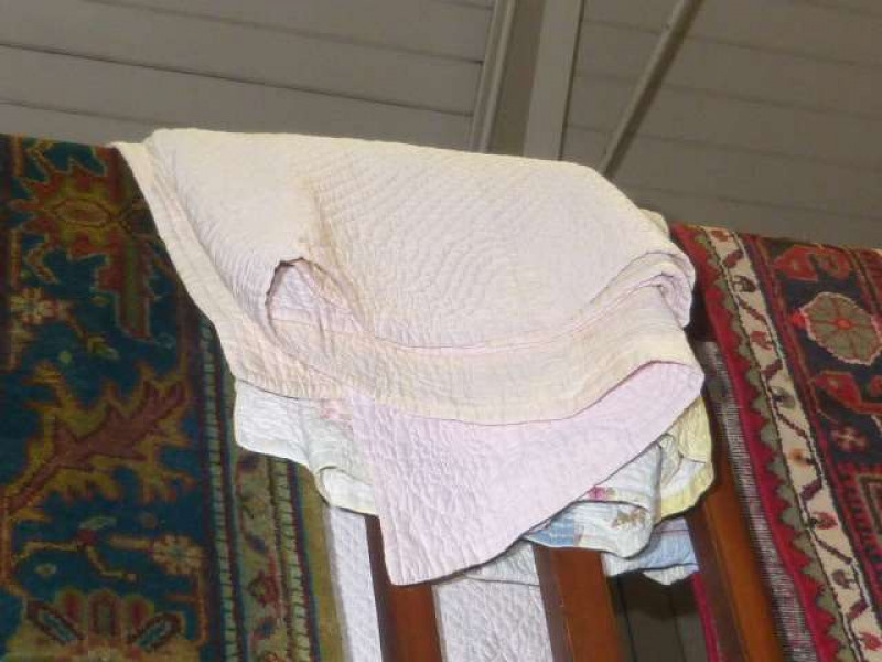 Patchwork quilt and double sided quilt