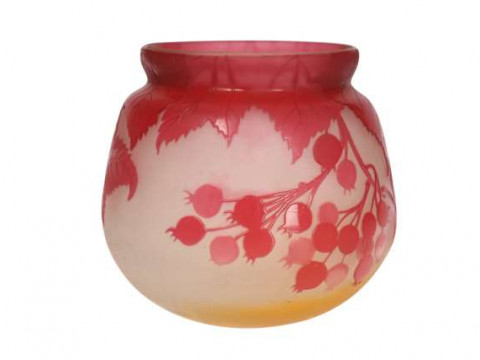 Emile Galle, Nancy, a 'Groseilles' three colour cameo glass vase, c.1906-14,...