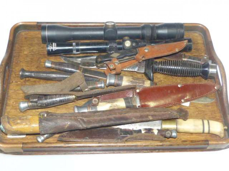 Knives, daggers and two scopes