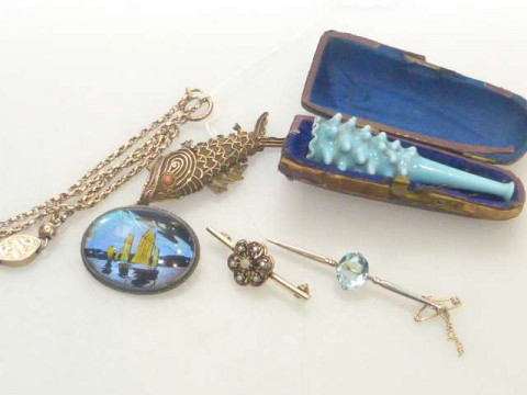 Reticulated fish vinaigrette, 19th Century turquoise glass cigar holder,...