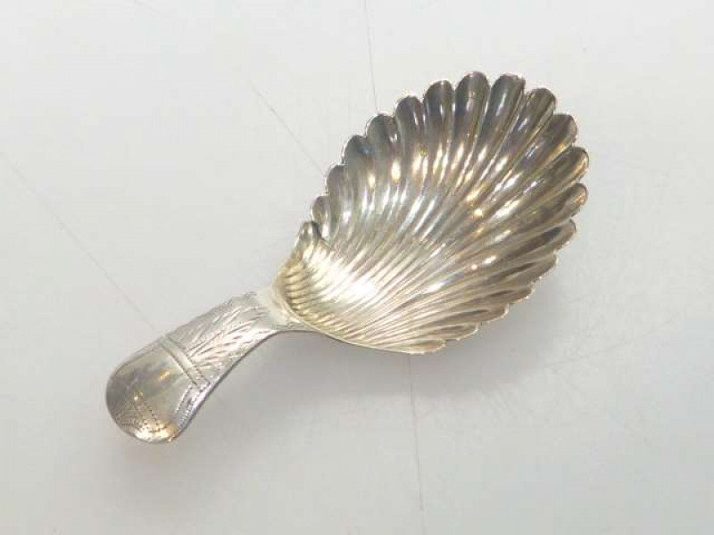 Georgian silver caddy spoon, Birmingham 1825