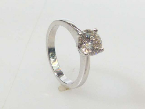 18k white gold diamond solitaire ring 1.10 carats, size L/M