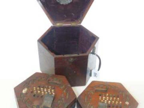 Lachenal 25 button concertina in need of restoration
