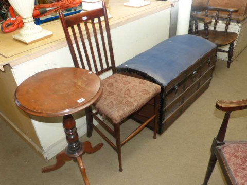 19th Century circular mahogany tripod occasional table, rail back side...