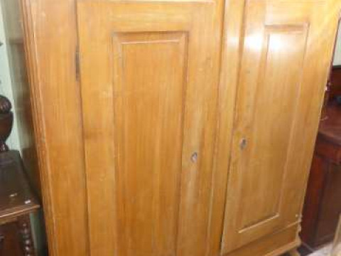 Continental pine two door wardrobe