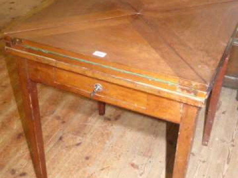 Mahogany envelope card table on square tapering legs