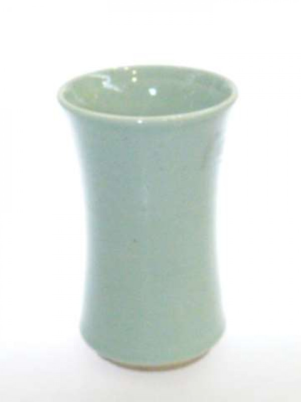 Chinese Celadon vase, 15cm