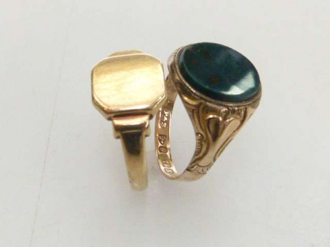 Two 9ct gold signet rings