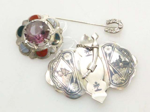 Damascened buckle, Scottish silver brooch and a stock pin (3)