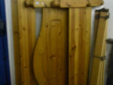 5ft Pine Bedstead and Laths