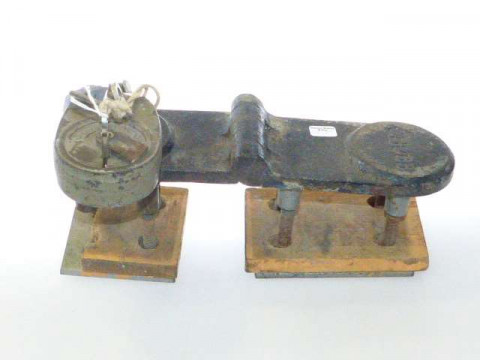 Chubb padlock and clasp