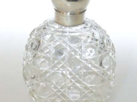 Victorian silver topped hobnail crystal scent bottle
