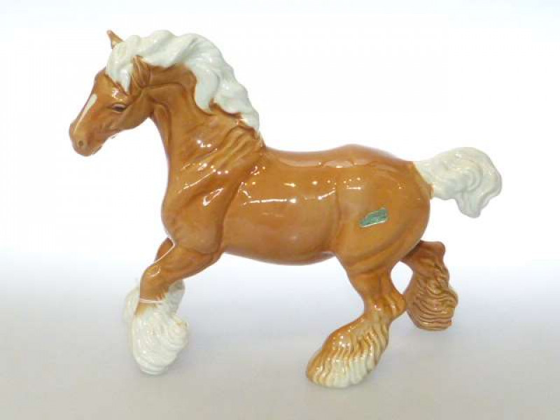 Beswick Cantering Shire - Palomino