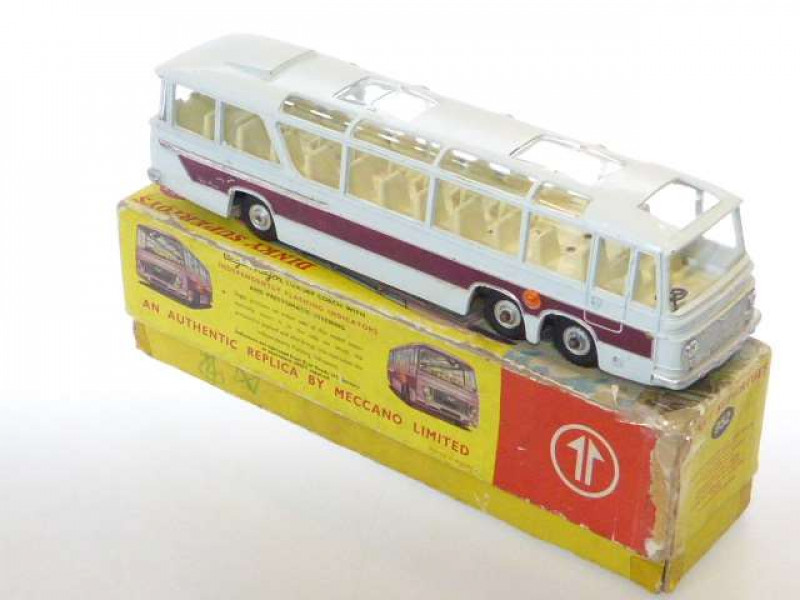 Dinky Supertoys 952 Vega Major Luxury Coach, boxed