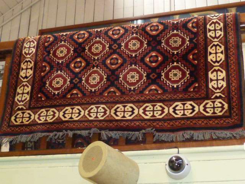 Navy blue ground Persian design rug 1.90 x 1.52
