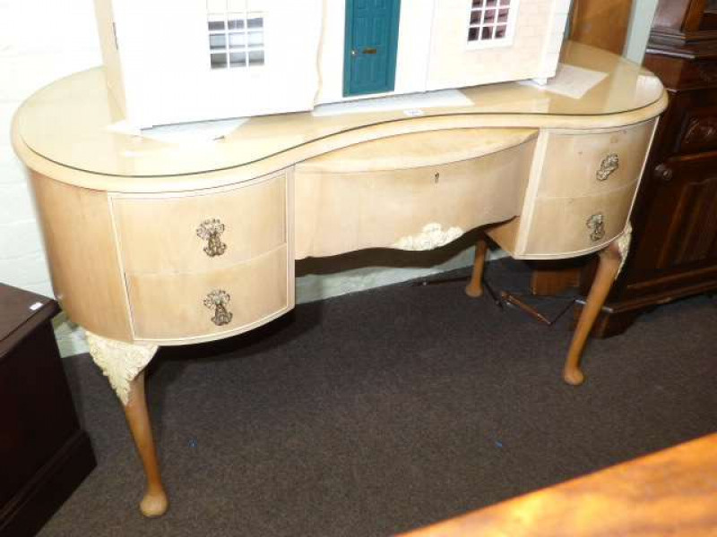 Bleached mahogany cabriole leg dressing table