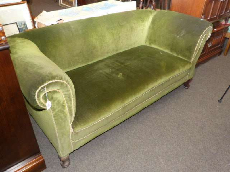 Early 20th Century drop end settee