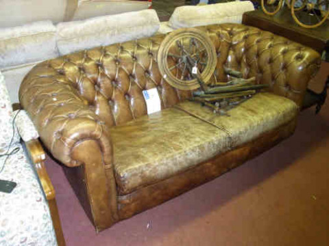 Tan Buttoned Leather Chesterfield Settee