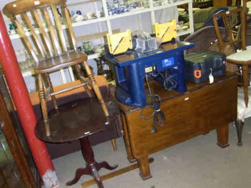 XIXth Century Circular Snap Top Occasional Table, Elm Kitchen Chair and Oak Drop Leaf Dining Table (3)