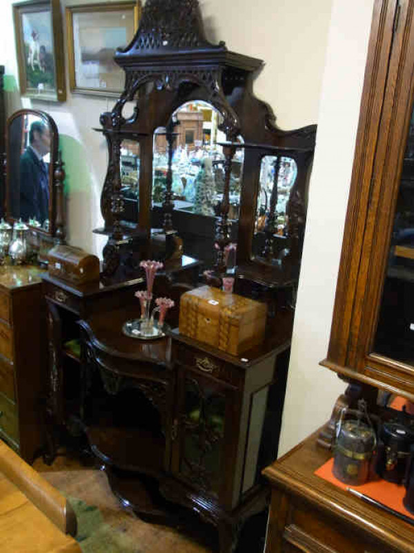 Victorian Mahogany Mirror Backed Parlour Cabinet