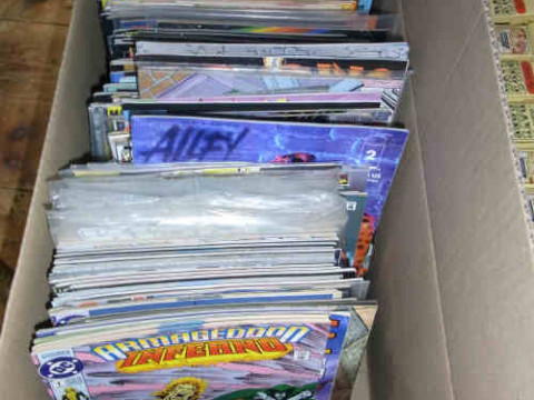 Box of American Comics 'Metropol', 'Robin', 'Alley Cat' etc