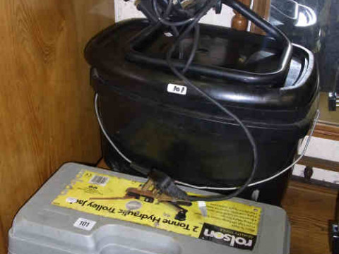 Two Tonne Trolley Jack, Inspection Lamp and Power Pro Car Polisher