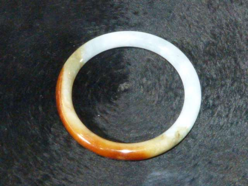 Jadeite bangle, 30 grams