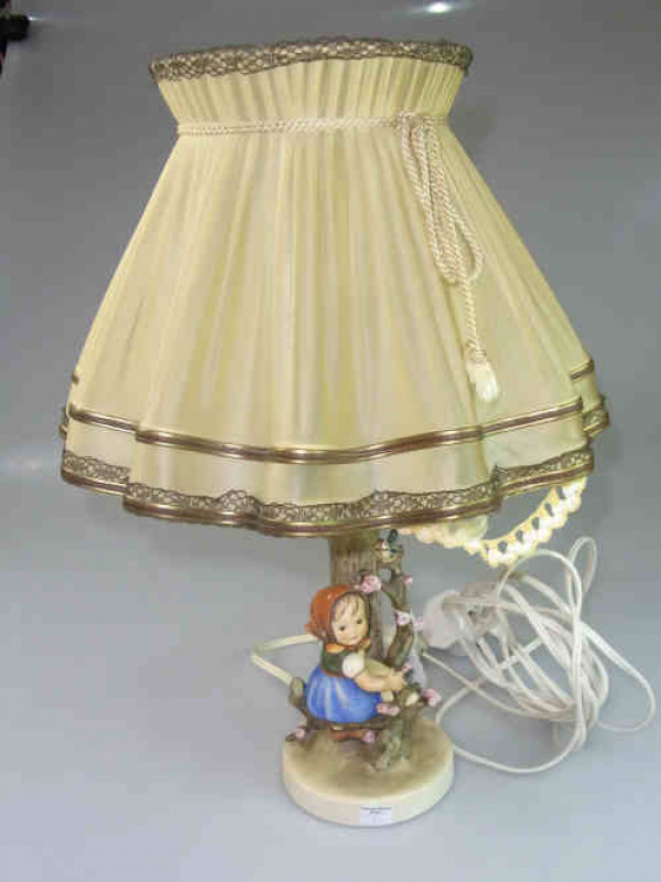 Hummel Appletree Girl Table Lamp with Shade
