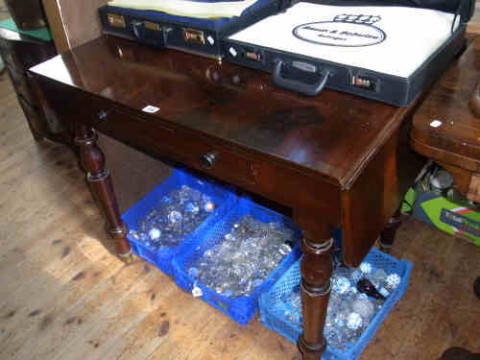 Victorian Mahogany Single Drawer Drop Leaf Side Table on turned legs