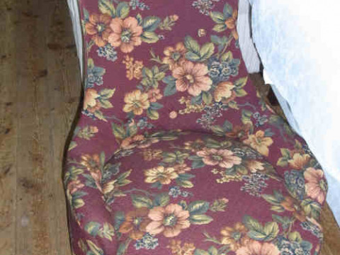 Victorian Turned Leg Nursing Chair