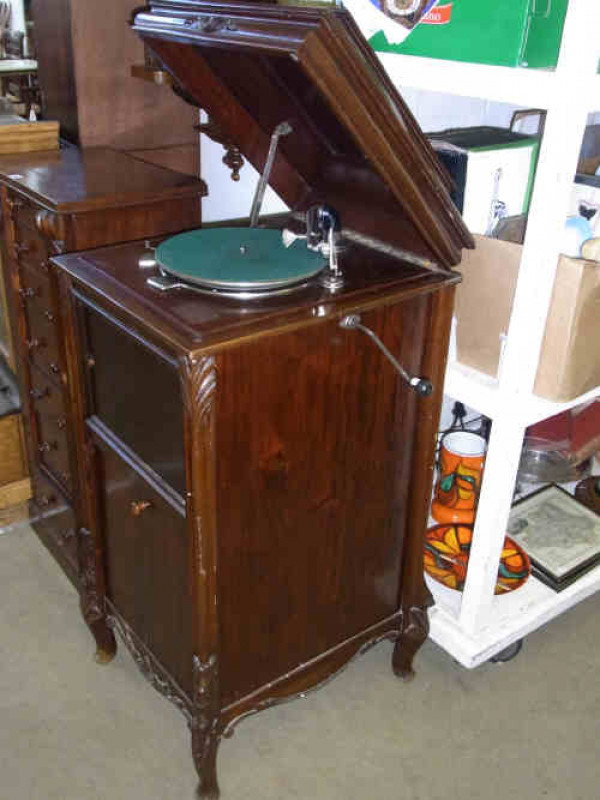 Mahogany Cased Columbia Grafonola