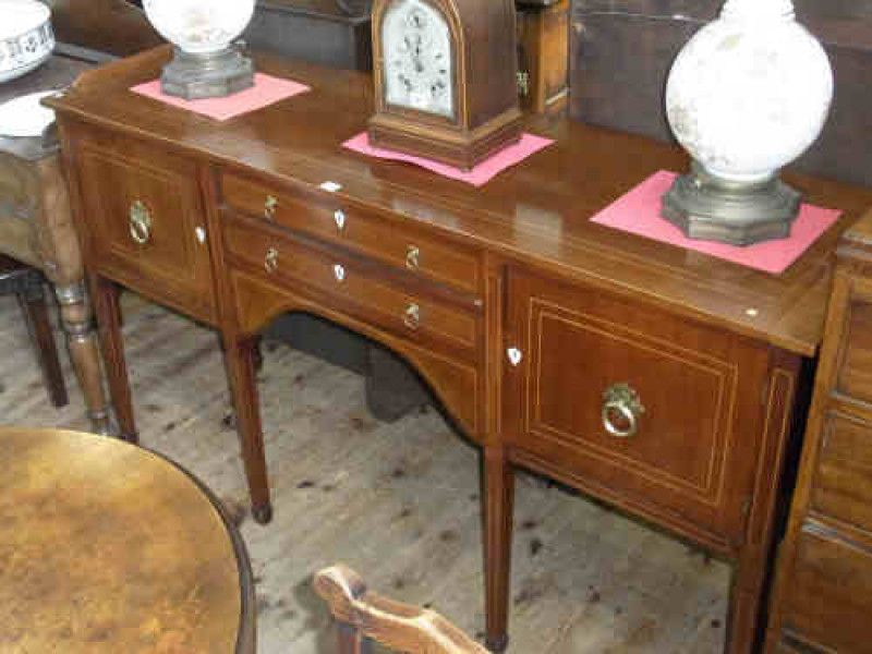 XIXth Century Mahogany and Satinwood Inlaid Six Leg Sideboard, 90cm high, 164cm wide