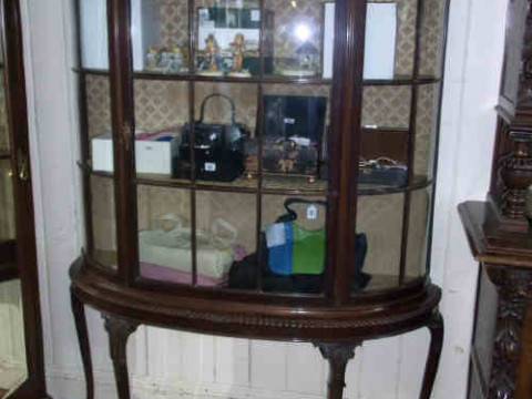 Edwardian Mahogany Bow Front Display Cabinet on Cabriole Legs