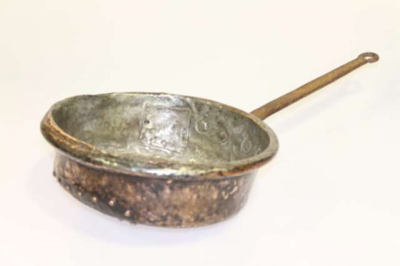 18th/19th Century copper pan