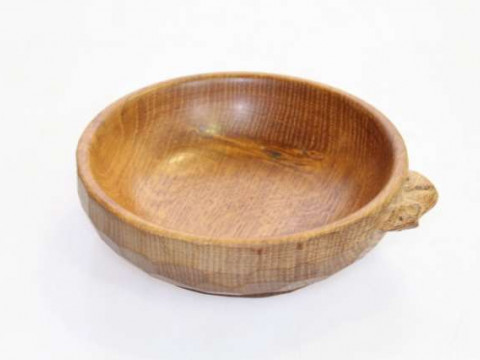 Pair 'Mouseman' circular nut bowls