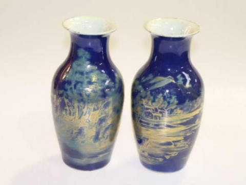 Pair Chinese vases with gilt decoration on blue ground
